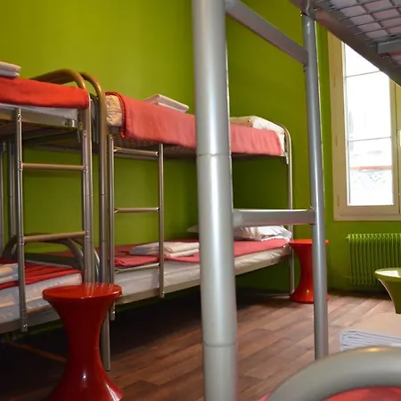 Hostel Woodstock Montmartre By Hiphophostels Paris