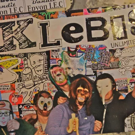 Woodstock Montmartre By Hiphophostels *