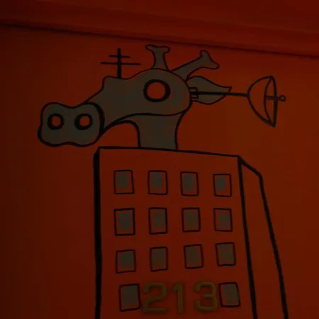 Hostel Woodstock Montmartre By Hiphophostels Paris