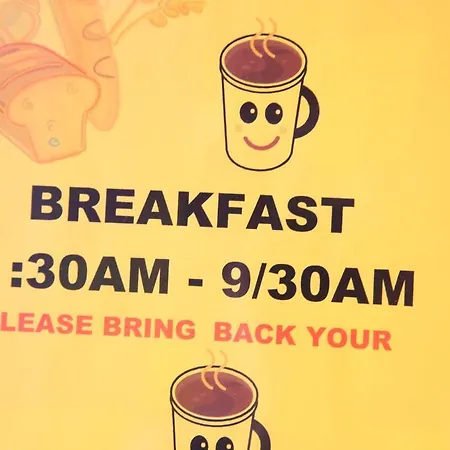 Hostel Woodstock Montmartre By Hiphophostels Paris