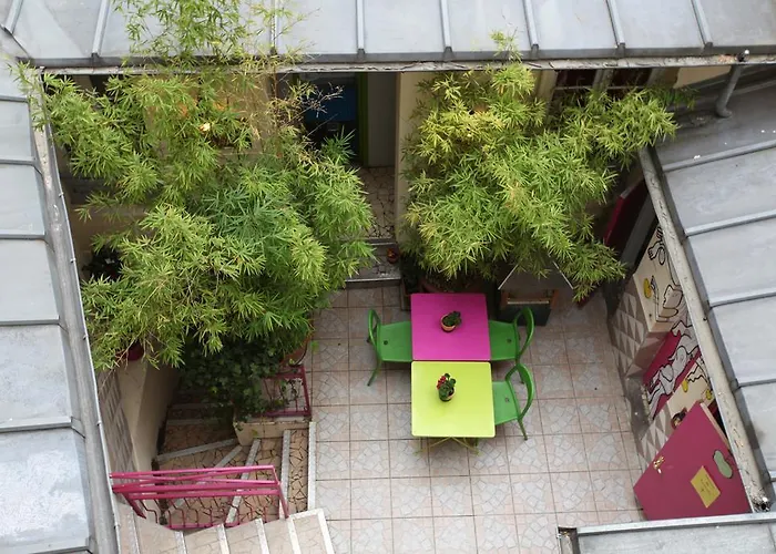 Hostel Woodstock Montmartre By Hiphophostels Parijs