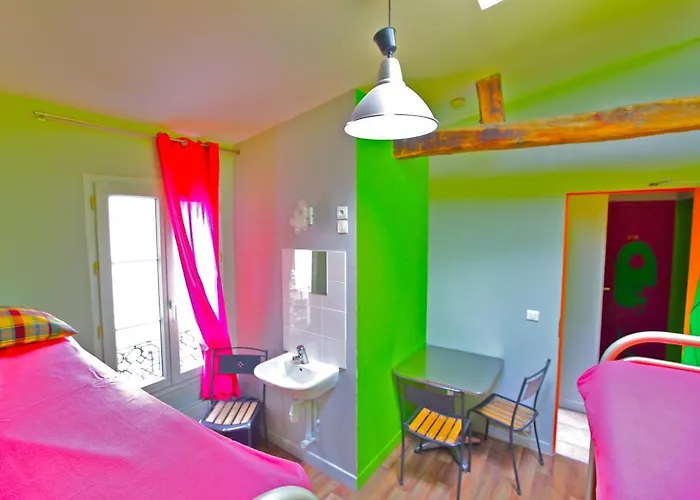 Woodstock Montmartre By Hiphophostels Hostel *
