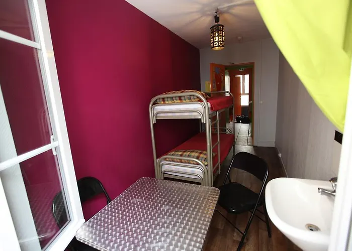 Hostel Woodstock Montmartre By Hiphophostels Parijs