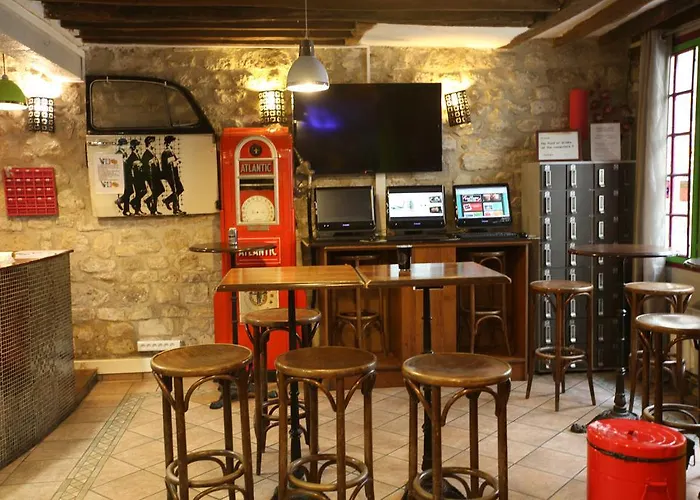 Hostel Woodstock Montmartre By Hiphophostels Parijs