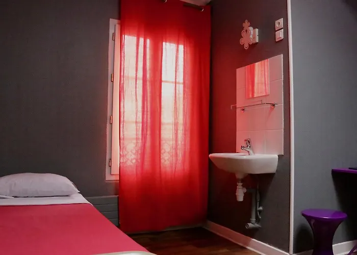 Hostel Woodstock Montmartre By Hiphophostels Parijs